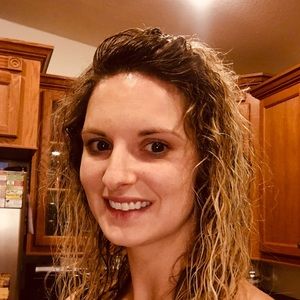 Meet your Posher, Courtney